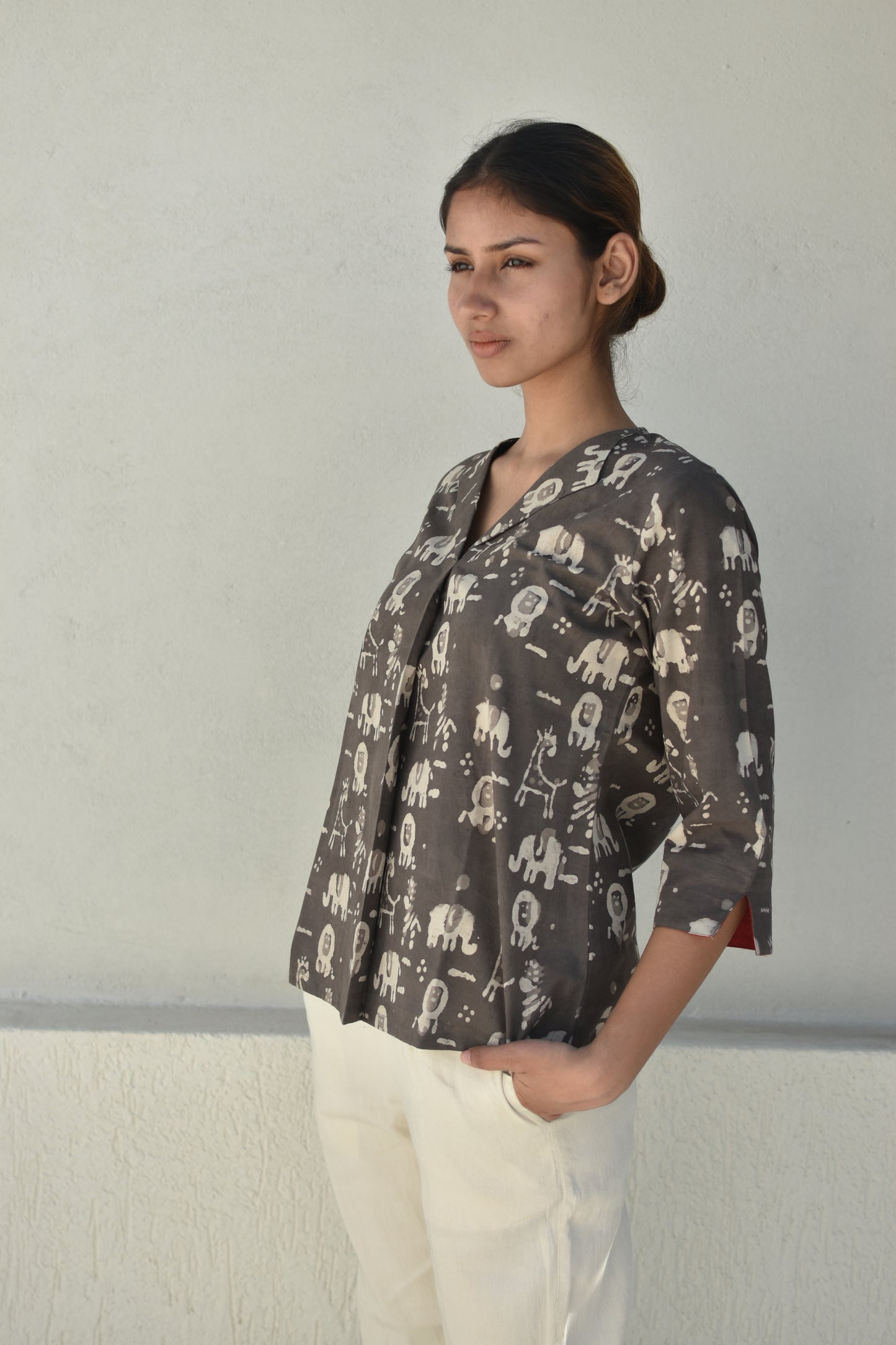 WILD GREY HANDPRINTED TOP