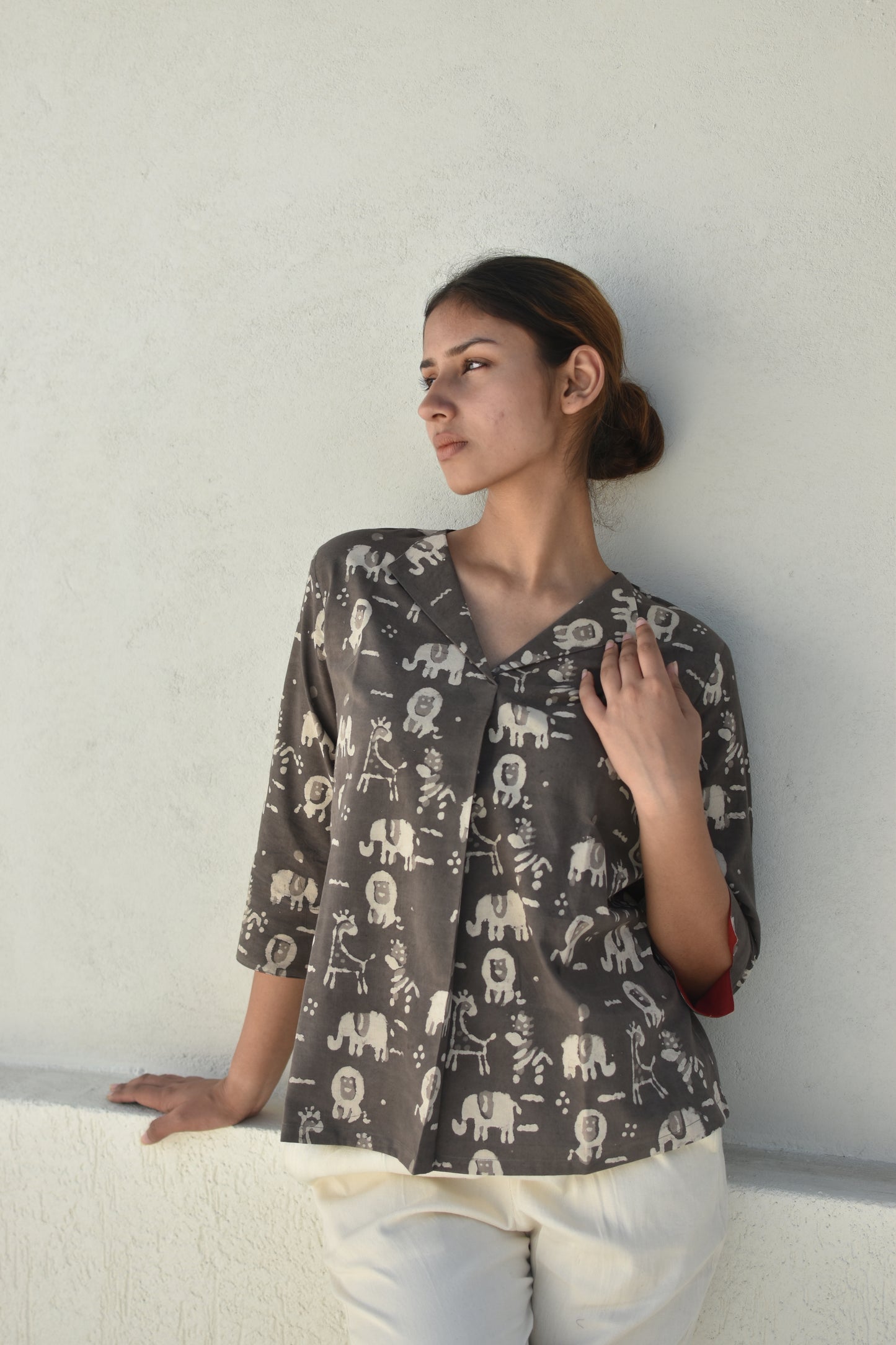 WILD GREY HANDPRINTED TOP