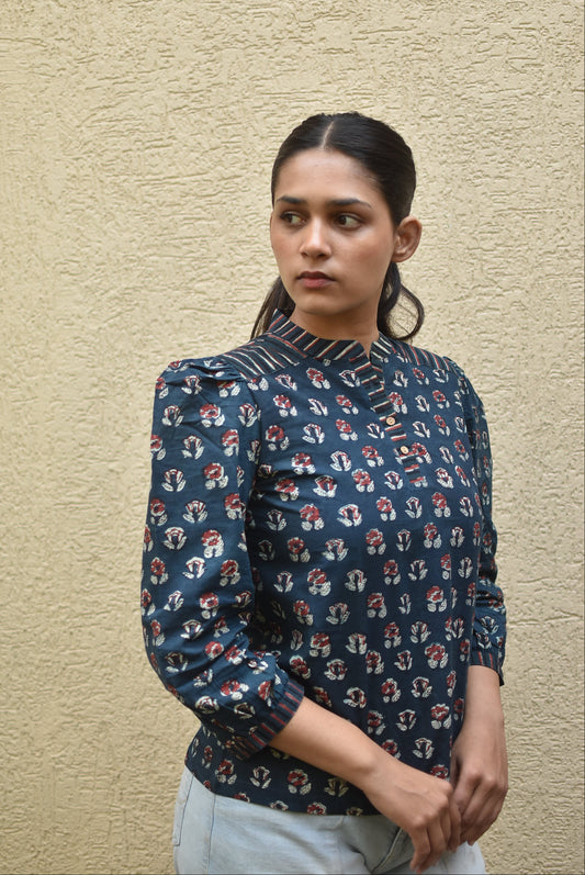 POWER POISE HANDPRINTED TOP