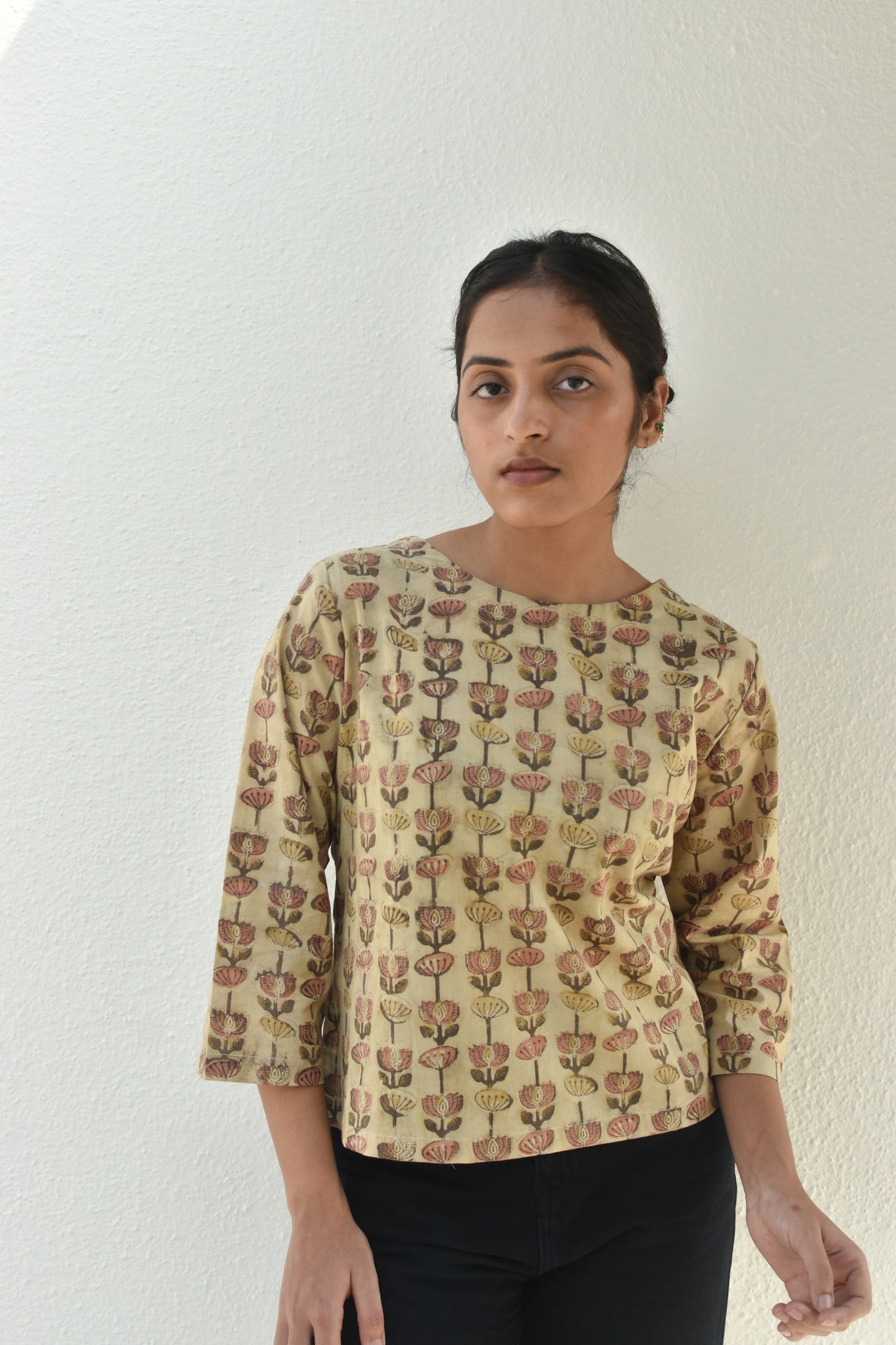 URBAN OASIS HANDPRINTED TOP