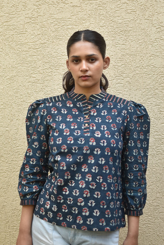 POWER POISE HANDPRINTED TOP