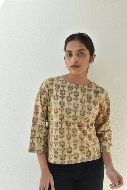 URBAN OASIS HANDPRINTED TOP
